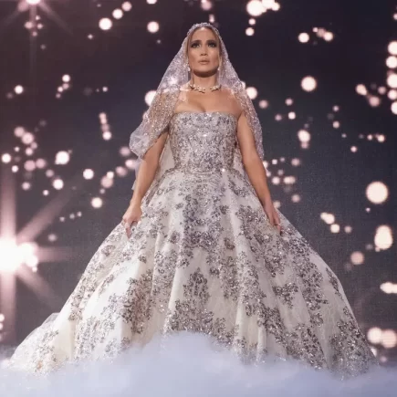 Torna Jennifer Lopez con la colonna sonora dell'omonima commedia MARRY ME