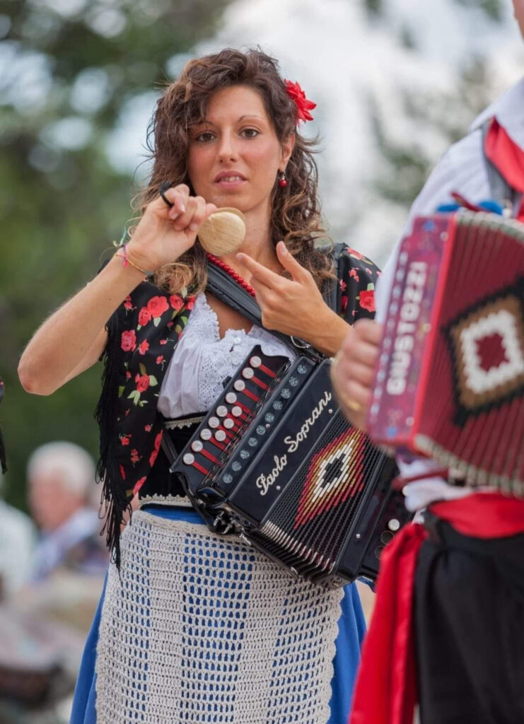 Monia Scocco del gruppo Li Matti de Montecò